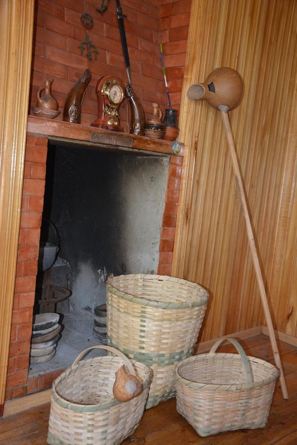 Friends House Hotel คูทายสิ ภายนอก รูปภาพ