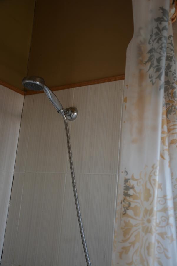 Friends House Hotel คูทายสิ ภายนอก รูปภาพ