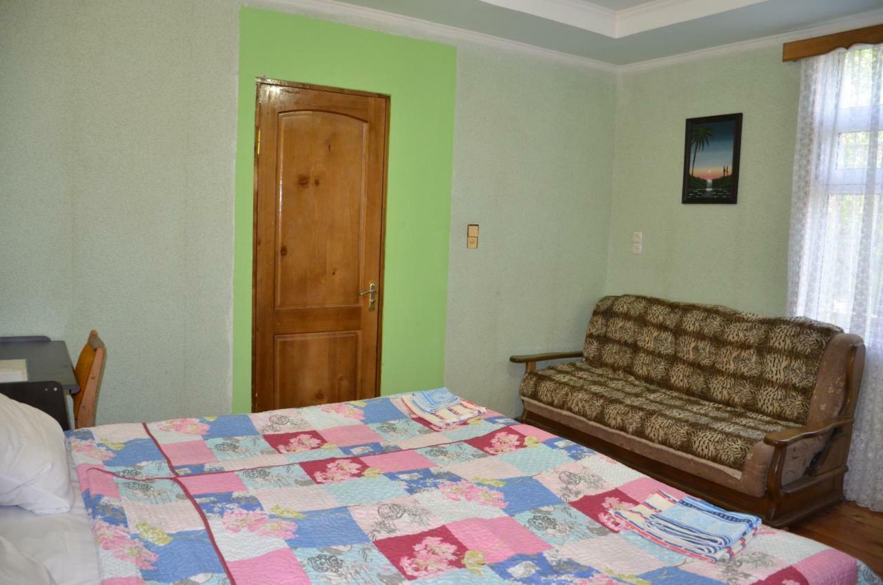 Friends House Hotel คูทายสิ ภายนอก รูปภาพ